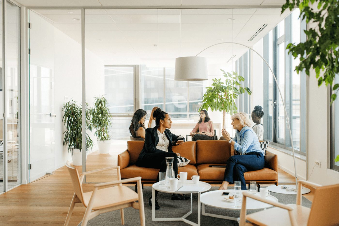 A working conversation in the office